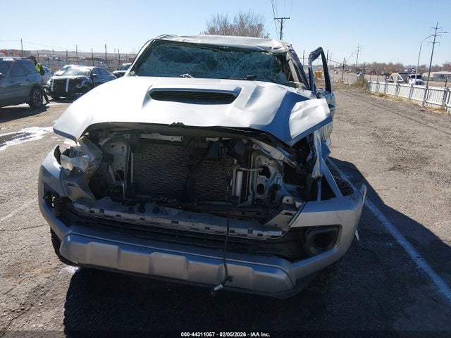 3TMCZ5AN1MM433033 Toyota Tacoma Trd Sport