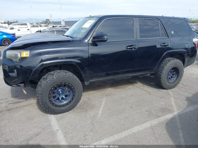 JTEZU5JR1E5069369 Toyota 4runner Sr5 Premium