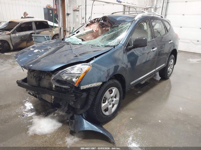 JN8AS5MV6FW758565 Nissan Rogue Select S