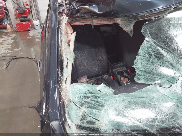 JN8AS5MV6FW758565 Nissan Rogue Select S