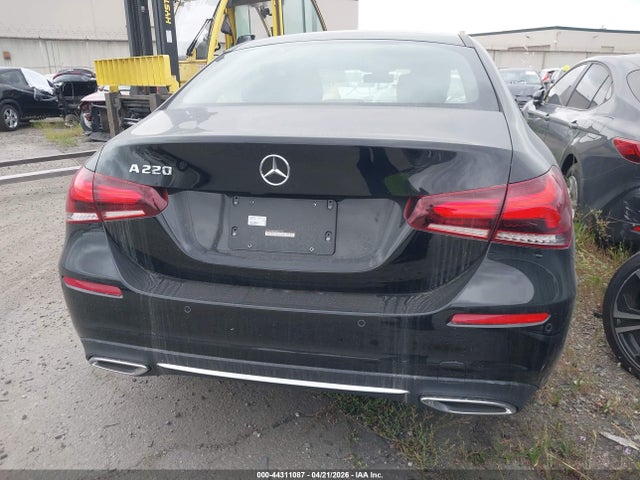 2022 Mercedes-benz A 220 მანქანა იყიდება აუქციონზე, vin: W1K3G4EB2NJ377771, აუქციონის ნომერი: 44311087