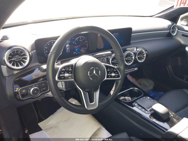 2022 Mercedes-benz A 220 მანქანა იყიდება აუქციონზე, vin: W1K3G4EB2NJ377771, აუქციონის ნომერი: 44311087