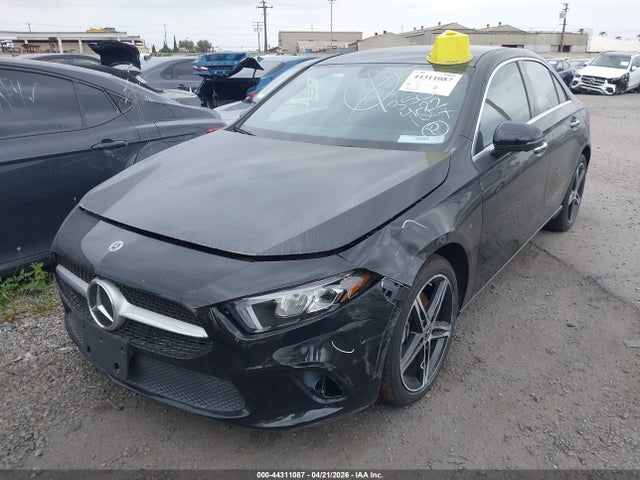2022 MERCEDES-BENZ A 220 W1K3G4EB2NJ377771 Photo 1