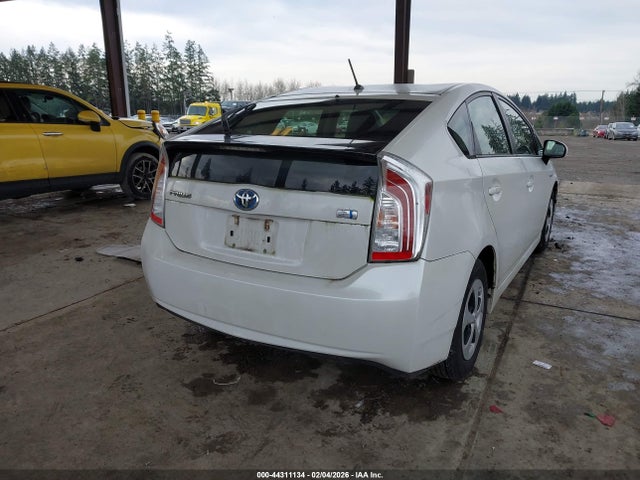 2013 TOYOTA PRIUS JTDKN3DU4D5563800 Photo 3
