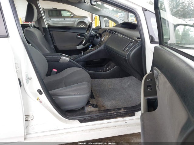 2013 TOYOTA PRIUS JTDKN3DU4D5563800 Photo 4