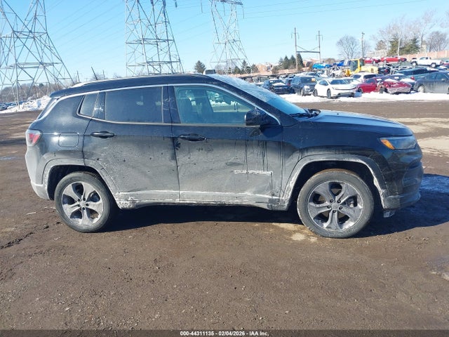 Jeep Compass Latitude Lux 4x4 2022 3C4NJDFB2NT128270 Image 14