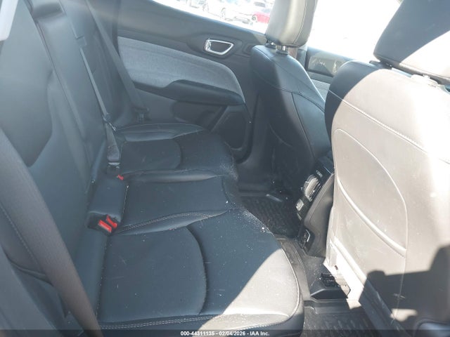 Jeep Compass Latitude Lux 4x4 2022 3C4NJDFB2NT128270 Image 8