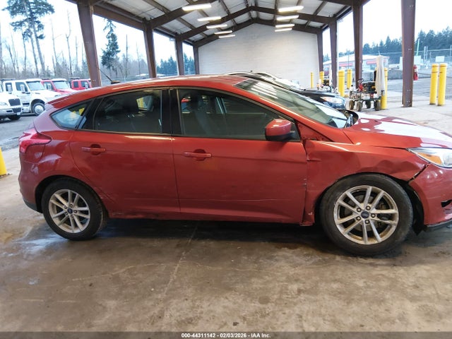 Ford FOCUS SE 2018 1FADP3K25JL313709 Image 13