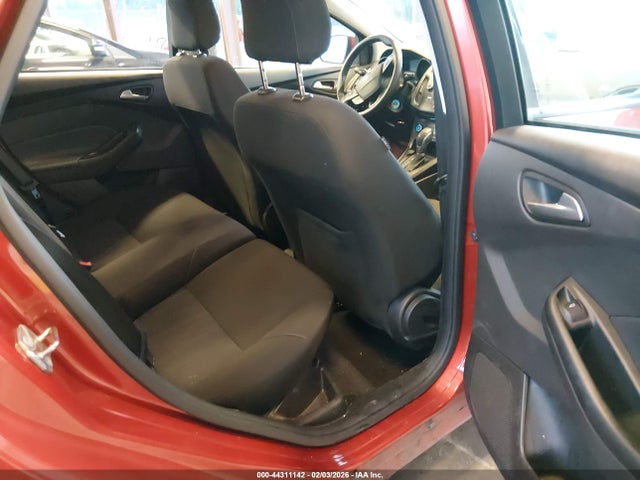 Ford FOCUS SE 2018 1FADP3K25JL313709 Image 8
