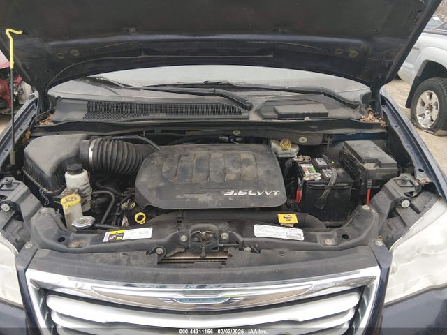 2013 Chrysler Town & Country Touring მანქანა იყიდება აუქციონზე, vin: 2C4RC1BG8DR697167, აუქციონის ნომერი: 44311156
