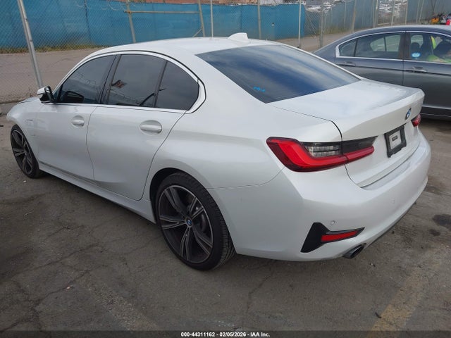 2021 BMW 3 SERIES 3MW5P7J00M8C00765 Photo 2