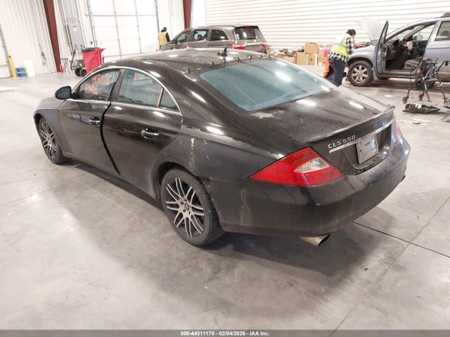 2007 MERCEDES-BENZ CLS 550 WDDDJ72X37A098713 Photo 2