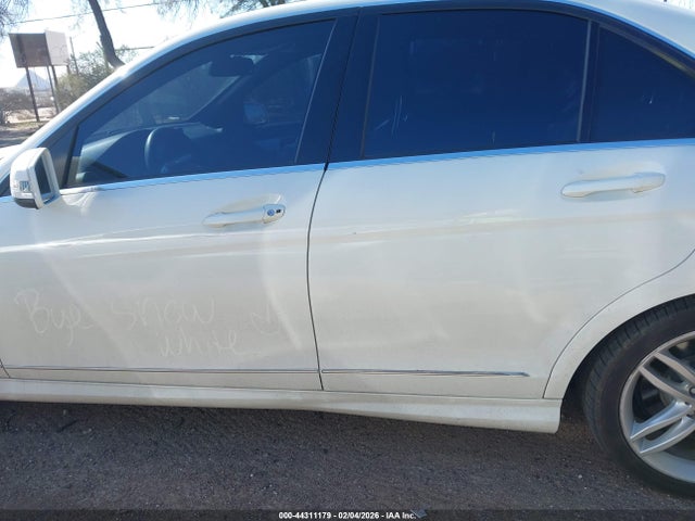 2012 Mercedes-benz C 250 Sport მანქანა იყიდება აუქციონზე, vin: WDDGF4HB4CR203540, აუქციონის ნომერი: 44311179