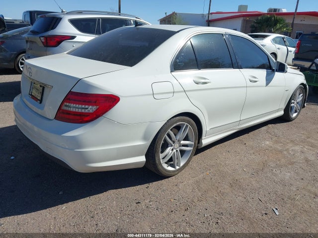 2012 Mercedes-benz C 250 Sport მანქანა იყიდება აუქციონზე, vin: WDDGF4HB4CR203540, აუქციონის ნომერი: 44311179