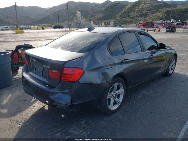 2013 BMW 328I WBA3C1C54DF440739 Photo 3