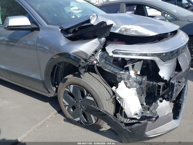 KNDCR3L17S5144272 KIA Niro Ev Wind