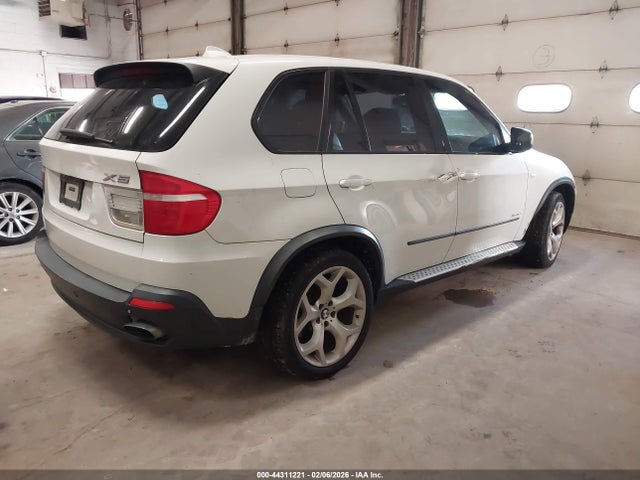 2010 BMW X5 5UXFE8C57AL312753 Photo 3