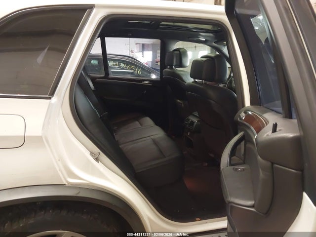 2010 BMW X5 5UXFE8C57AL312753 Photo 7