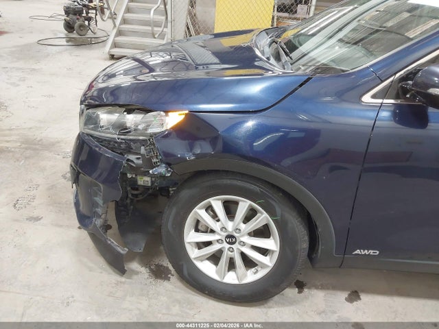 5XYPGDA53KG546946 KIA Sorento Lx/s