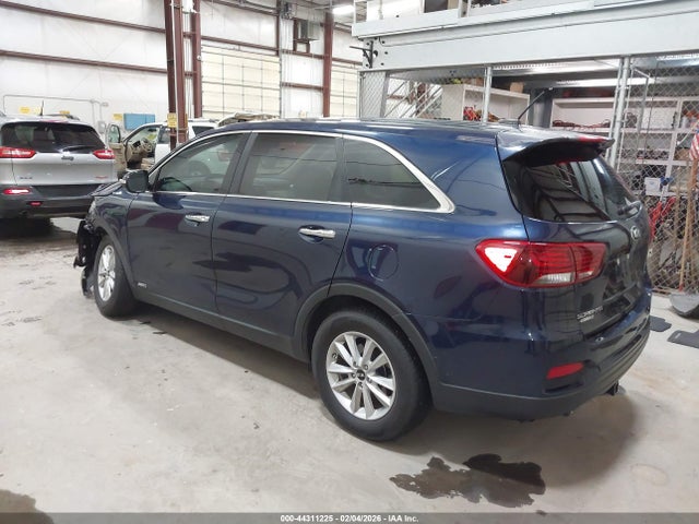 5XYPGDA53KG546946 KIA Sorento Lx/s
