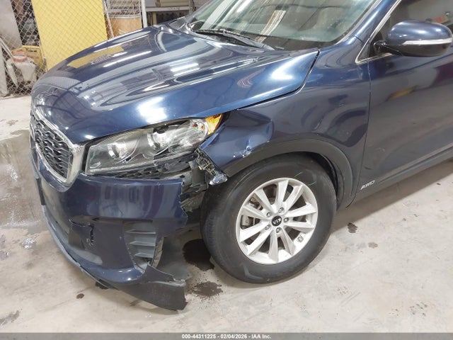 5XYPGDA53KG546946 KIA Sorento Lx/s