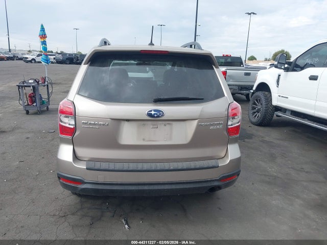 Subaru Forester 2.5i Touring 2014 JF2SJAMC3EH472168 Image 16