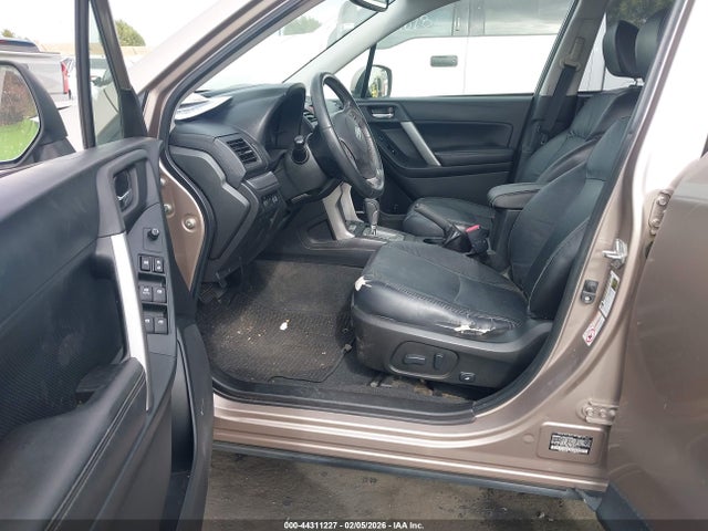 Subaru Forester 2.5i Touring 2014 JF2SJAMC3EH472168 Image 5