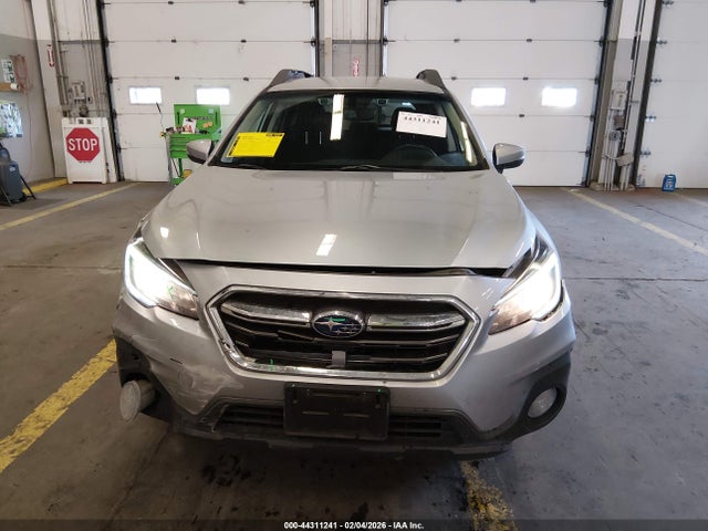 44311241 :رقم المزاد ، 4S4BSAFC7J3288248 vin ، 2018 Subaru Outback 2.5i Premium مزاد بيع
