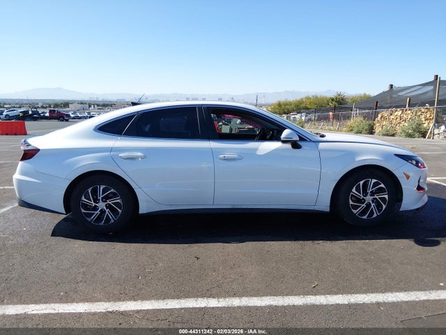 KMHL24JJ8MA036133 Hyundai Sonata Blue