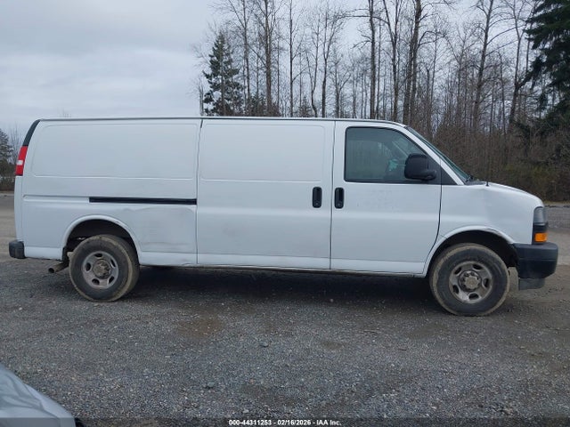 1GCWGBFP2P1258952 Chevrolet Express Cargo Rwd 2500 Extended Wheelbase Wt