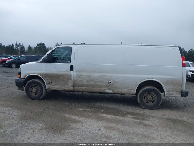 1GCWGBFP2P1258952 Chevrolet Express Cargo Rwd 2500 Extended Wheelbase Wt