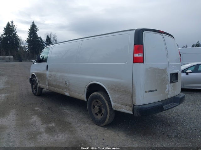 1GCWGBFP2P1258952 Chevrolet Express Cargo Rwd 2500 Extended Wheelbase Wt