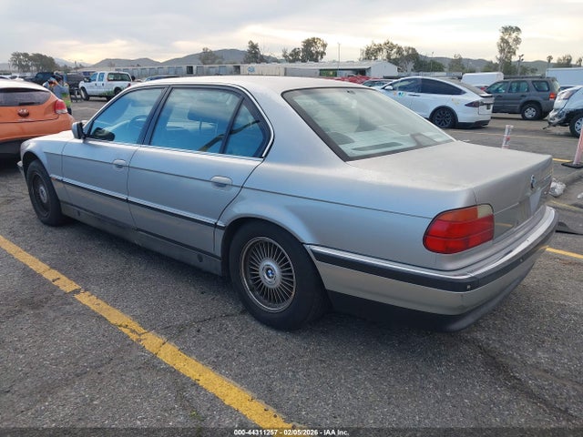 1998 BMW 750IL WBAGK2322WDH69442 Photo 2