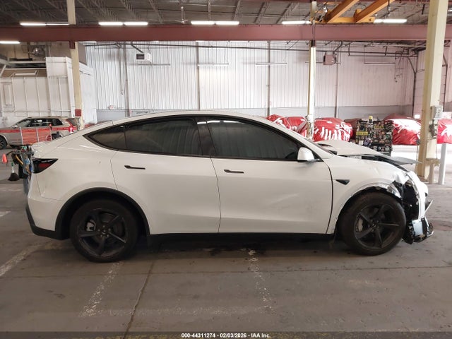 7SAYGDEE1TF395616 Tesla Model Y Long Range Launch Series/premium All-wheel Drive