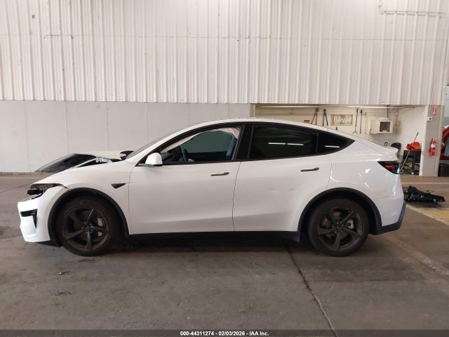 7SAYGDEE1TF395616 Tesla Model Y Long Range Launch Series/premium All-wheel Drive
