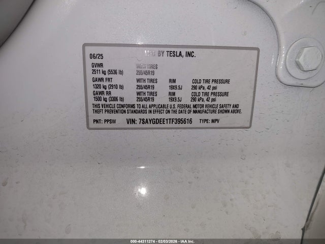 2026 TESLA MODEL Y 7SAYGDEE1TF395616 Photo 8