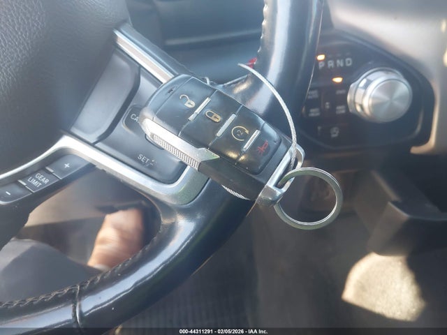 Aukcja sprzedaży 2021 Ram 1500 Laramie  4x4 5'7 Box, vin: 1C6SRFJT7MN802913, numer aukcji: 44311291