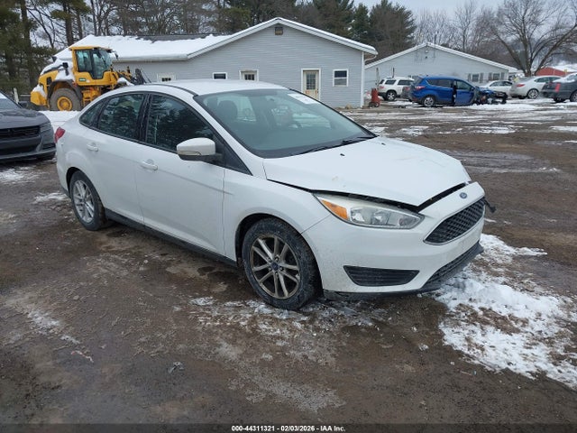 44311321 :رقم المزاد ، 1FADP3F2XGL312235 vin ، 2016 Ford Focus Se مزاد بيع