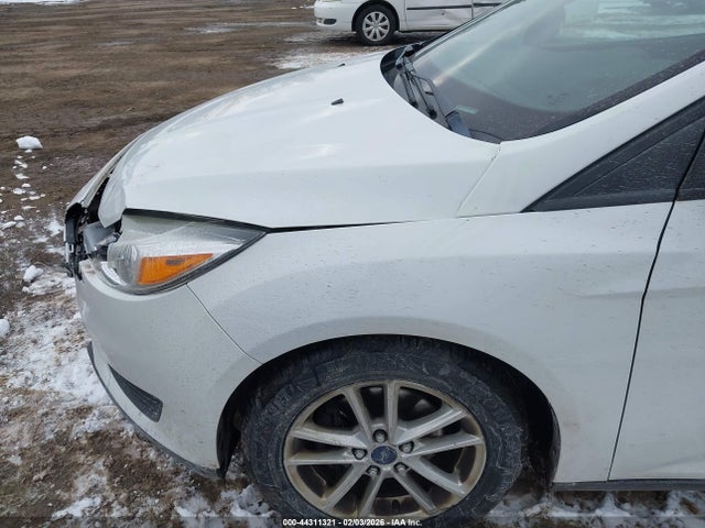 44311321 :رقم المزاد ، 1FADP3F2XGL312235 vin ، 2016 Ford Focus Se مزاد بيع