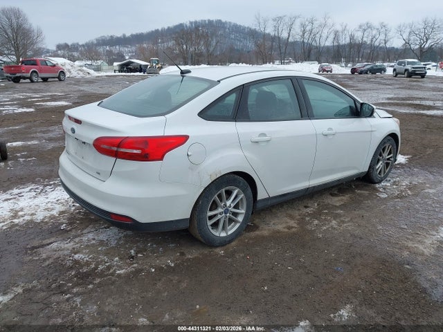 44311321 :رقم المزاد ، 1FADP3F2XGL312235 vin ، 2016 Ford Focus Se مزاد بيع