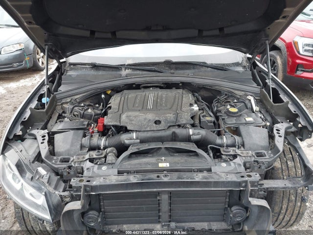 2017 JAGUAR F-PACE SADCJ2BV7HA084584 Photo 9