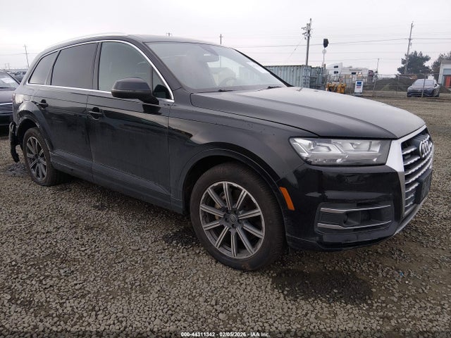 2017 AUDI Q7 WA1LAAF70HD016265 Photo 0
