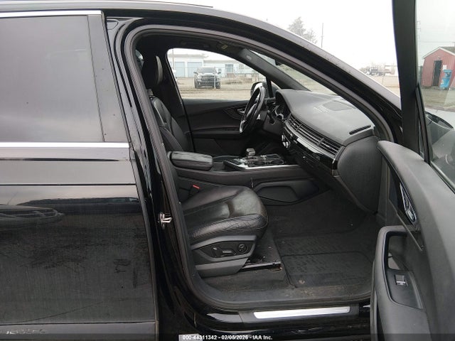 2017 AUDI Q7 WA1LAAF70HD016265 Photo 4