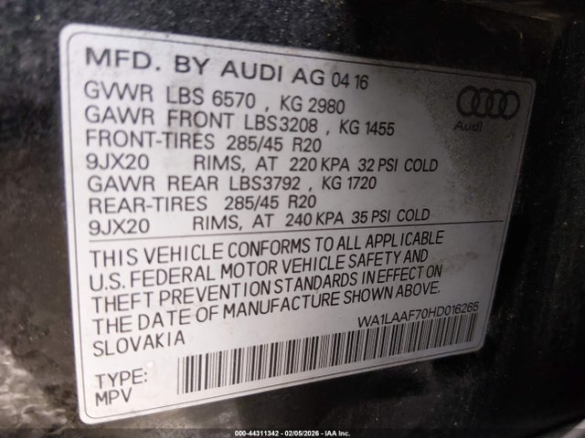 2017 AUDI Q7 WA1LAAF70HD016265 Photo 8