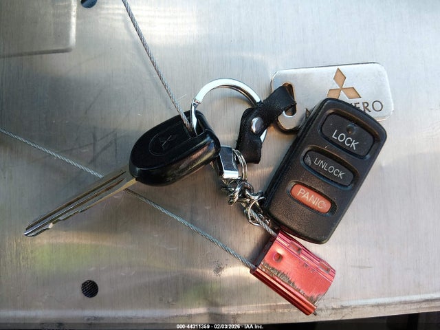 2003 MITSUBISHI MONTERO JA4NW31S83J028966 Photo 10