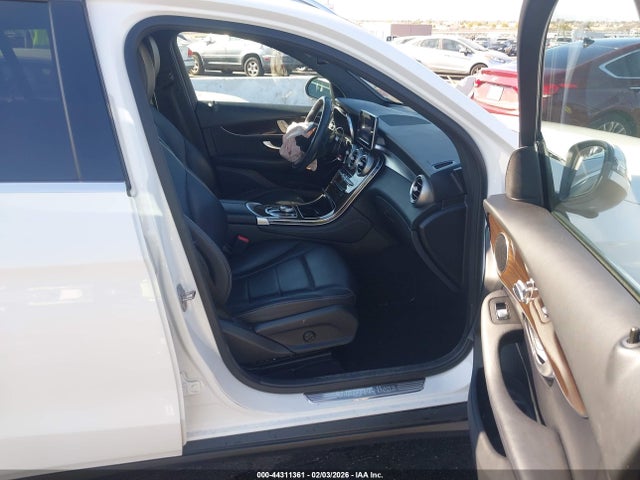 WDC0G4JB3JV066852 Mercedes-Benz GLC 300