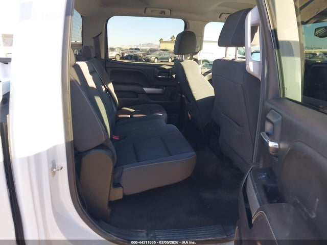 3GCUKREC6JG443639 Chevrolet Silverado 1500 2lt