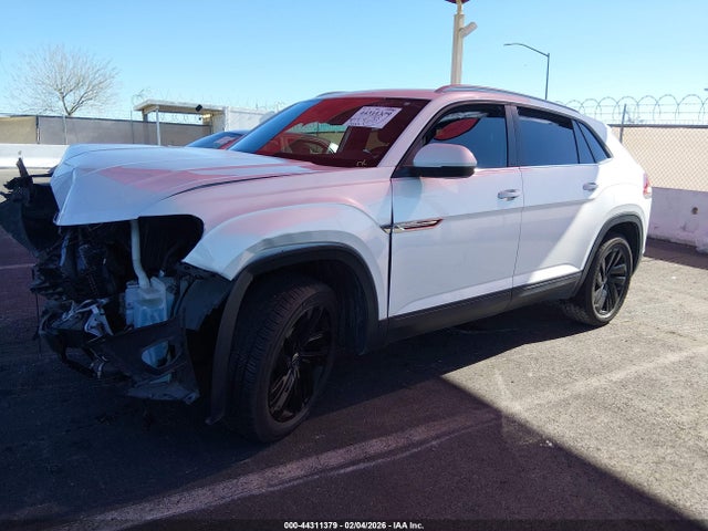 2021 VOLKSWAGEN ATLAS CROSS SPORT 1V2JC2CA7MC237390 Photo 1