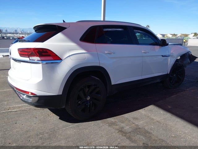 2021 VOLKSWAGEN ATLAS CROSS SPORT 1V2JC2CA7MC237390 Photo 3