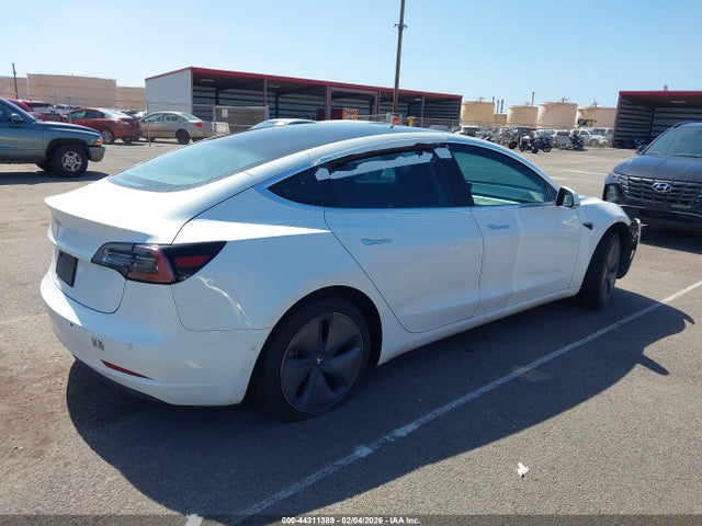 2019 TESLA MODEL 3 5YJ3E1EA8KF466768 Photo 3
